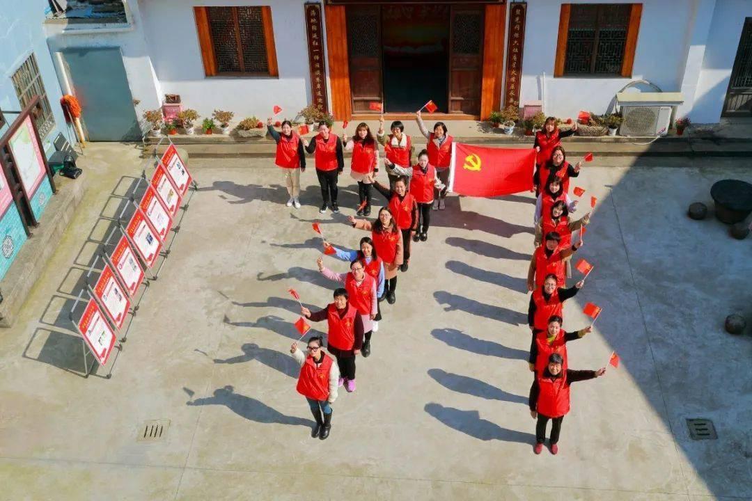 清晚期粉彩无双谱瓷器真品图片和鉴赏方法